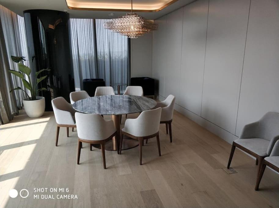 Skyone Lux 2Bed2Bath Aprt In Boxhill And Free Carpark Apartment Бокс Хил Екстериор снимка