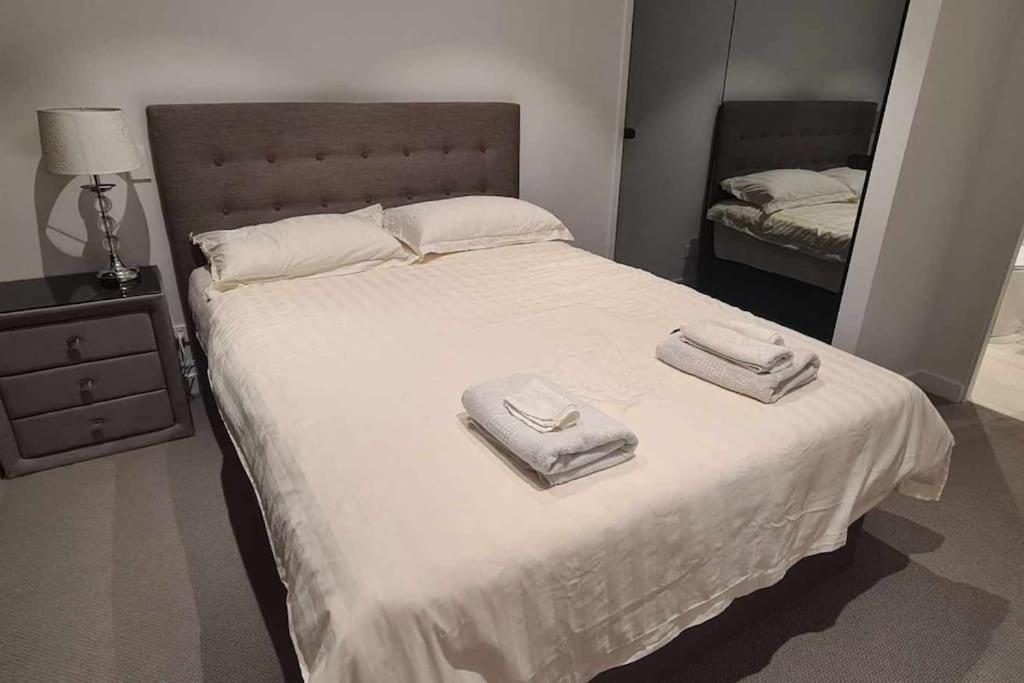 Skyone Lux 2Bed2Bath Aprt In Boxhill And Free Carpark Apartment Бокс Хил Екстериор снимка